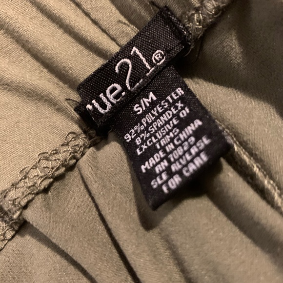 Green leggings - Picture 3 of 3